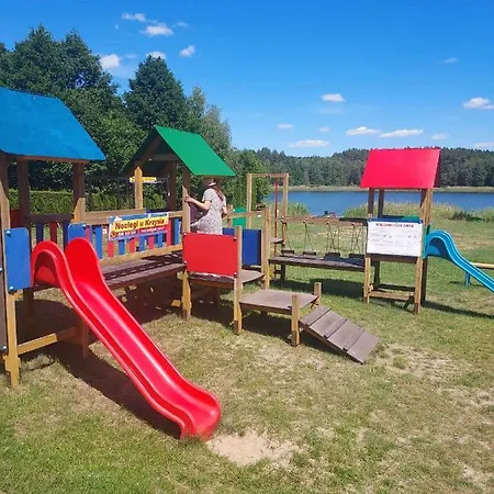 Lesny Dworek - Nad Jeziorem Bauernhof