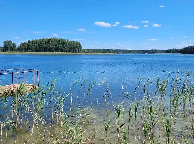 Lesny Dworek - Nad Jeziorem