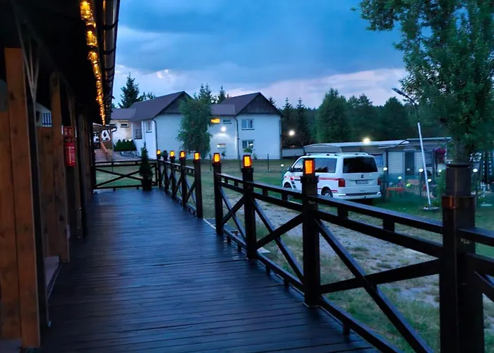 Lesny Dworek - Nad Jeziorem 农家乐